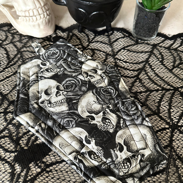 Coffin Pot Holder - Skulls & Roses