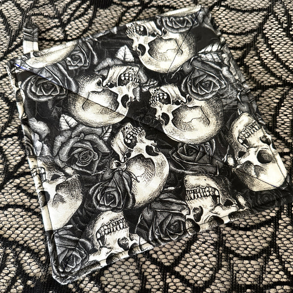 Skulls & Roses Pot Holder - Halloween Pot Holder Hot Pad