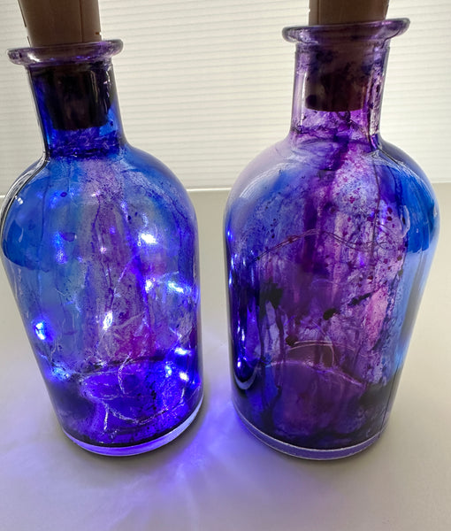 Light Up Painted Glass Bottle with Fairy Lights – Purple & Blue Alcohol Ink Decor