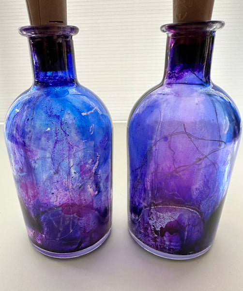 Light Up Painted Glass Bottle with Fairy Lights – Purple & Blue Alcohol Ink Decor