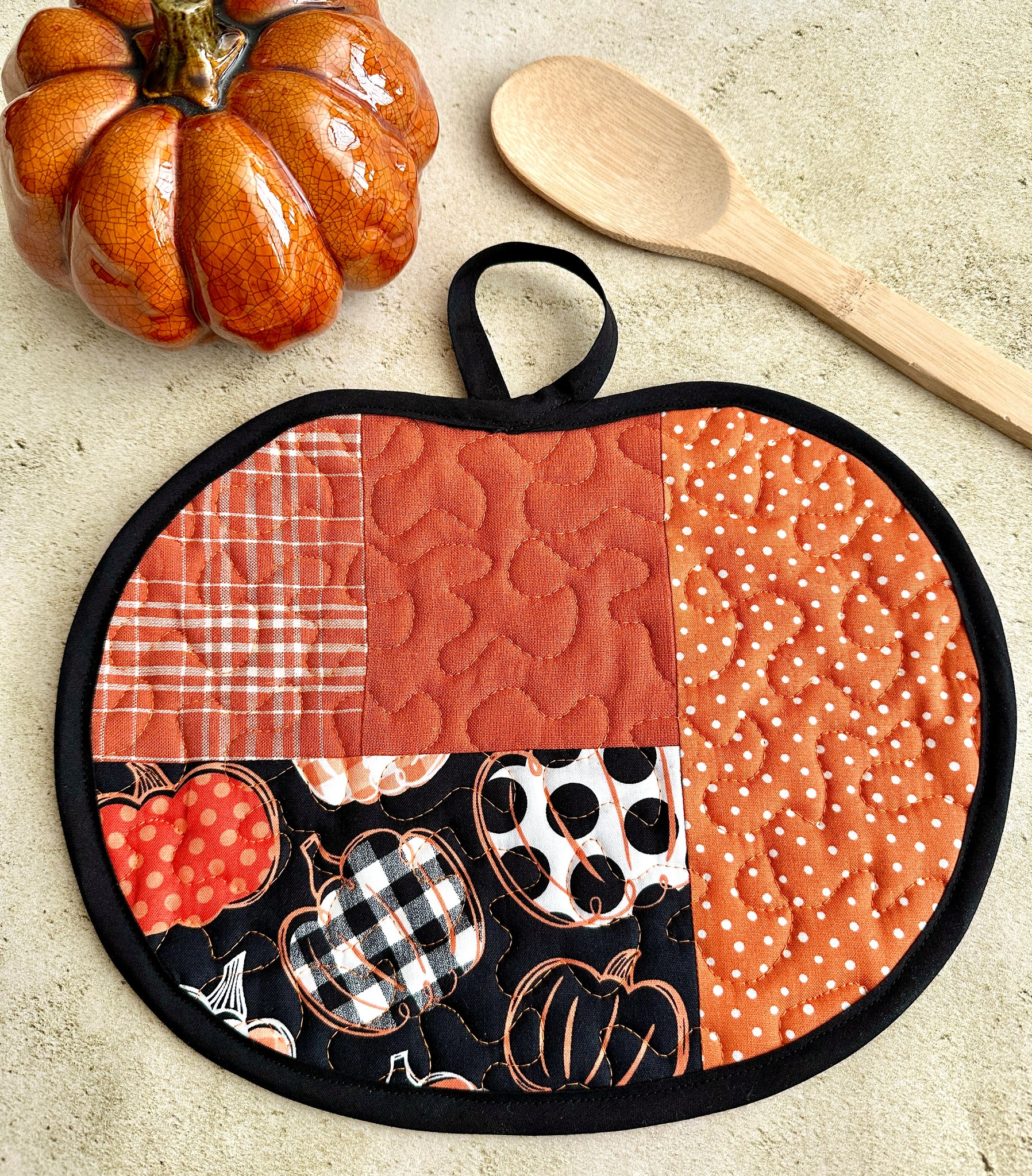 Fall Pumpkin Quilted Potholder - Autumn Hotpad