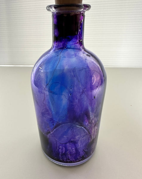 Light Up Painted Glass Bottle with Fairy Lights – Purple & Blue Alcohol Ink Decor