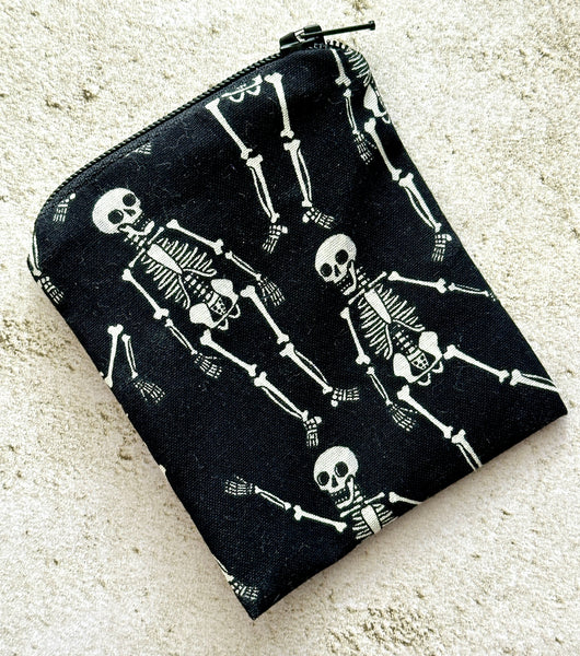 Skeleton Mojo Bag