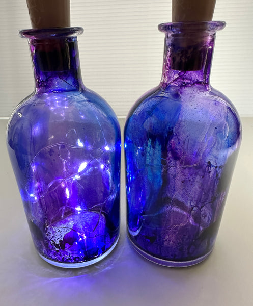 Light Up Painted Glass Bottle with Fairy Lights – Purple & Blue Alcohol Ink Decor