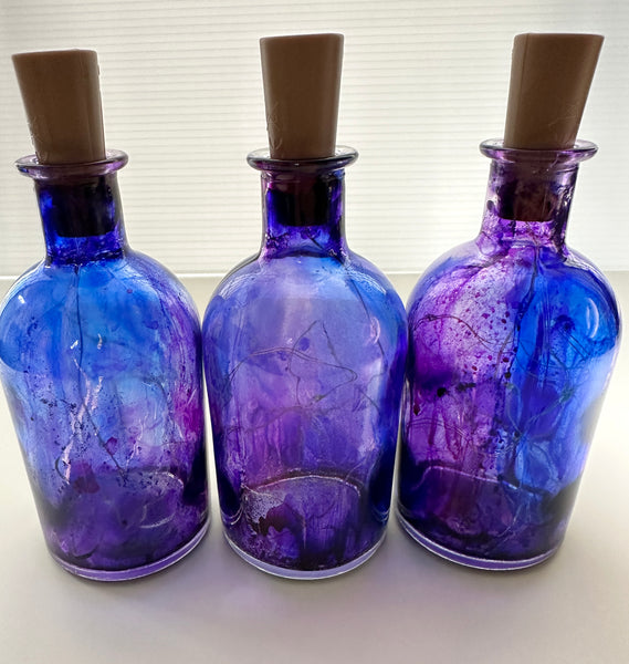 Light Up Painted Glass Bottle with Fairy Lights – Purple & Blue Alcohol Ink Decor