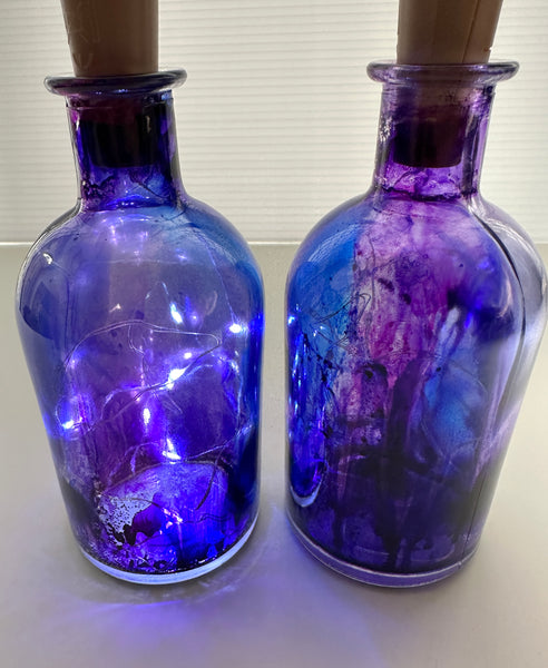 Light Up Painted Glass Bottle with Fairy Lights – Purple & Blue Alcohol Ink Decor