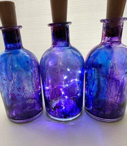 Light Up Painted Glass Bottle with Fairy Lights – Purple & Blue Alcohol Ink Decor