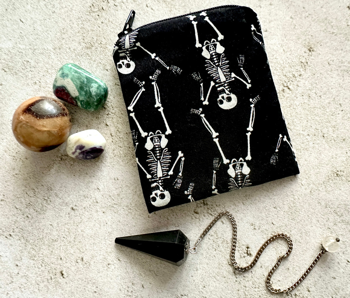Skeleton Mojo Bag – Spooky Fabric Pouch for Crystals, Coins, Candy & Earbuds