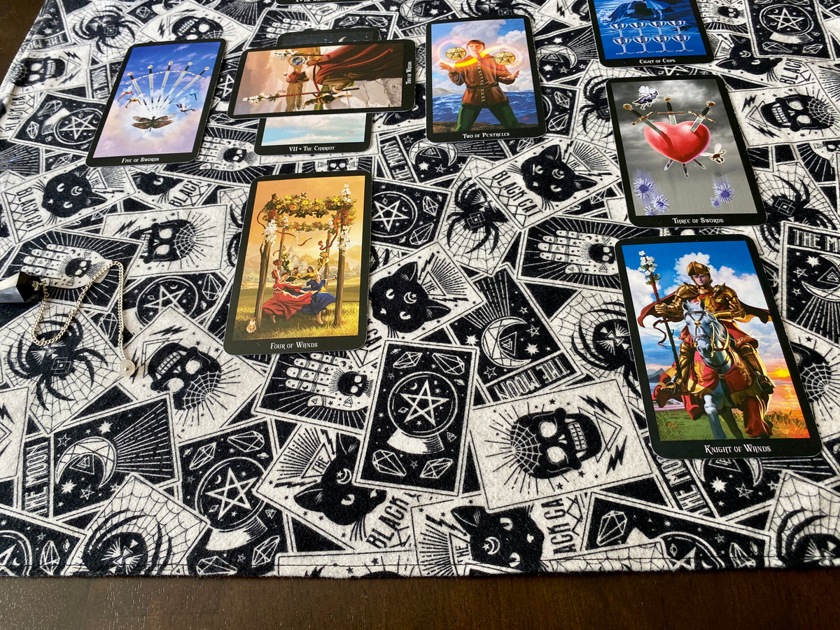 Tarot Spread Cloth - Tarot Reading Cloth - Altar Cloth