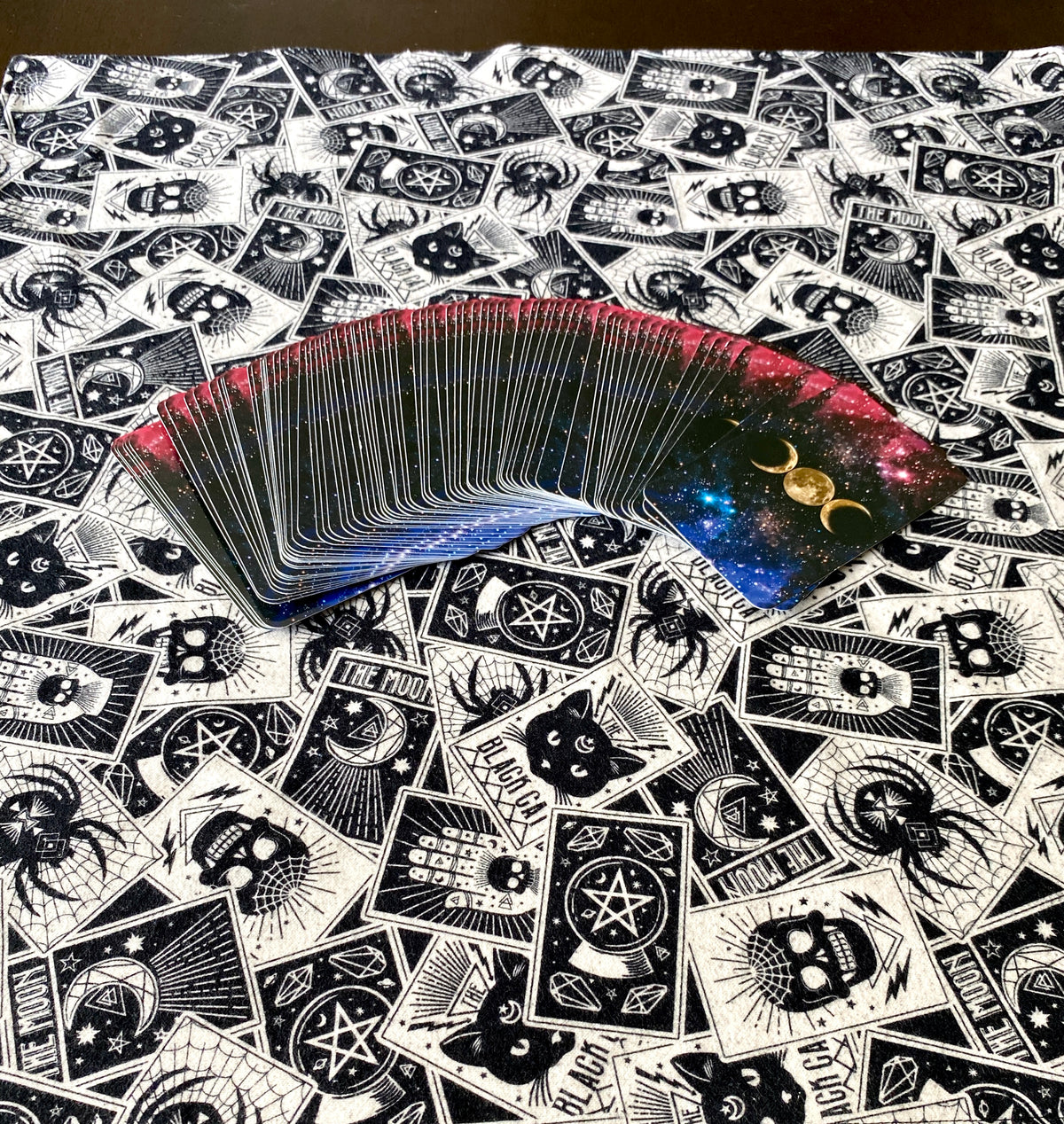 Tarot Spread Cloth - Tarot Reading Cloth - Altar Cloth